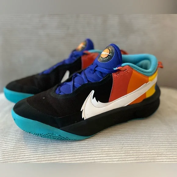 Nike Team Hustle D 10 SE x Space Jam - looney tunes size 7Y (women’s 8.5) - Picture 8 of 11